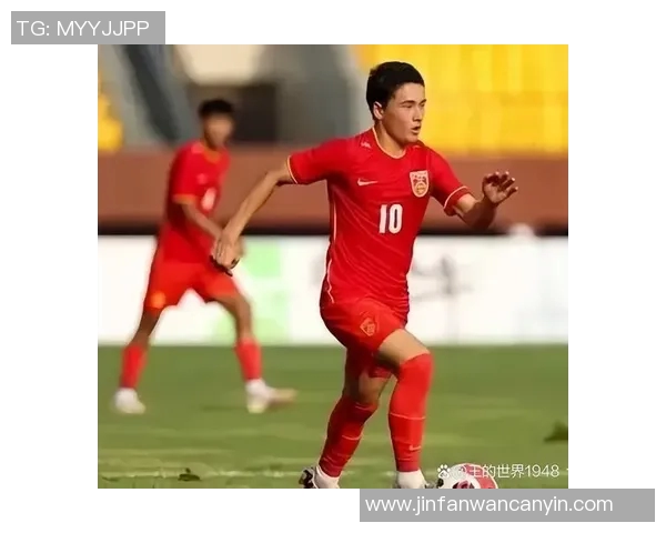 外媒球星纷纷点评中国足球队表现 引发热议与反思 外媒球星纷纷点评中国足球队表现 引发热议与反思