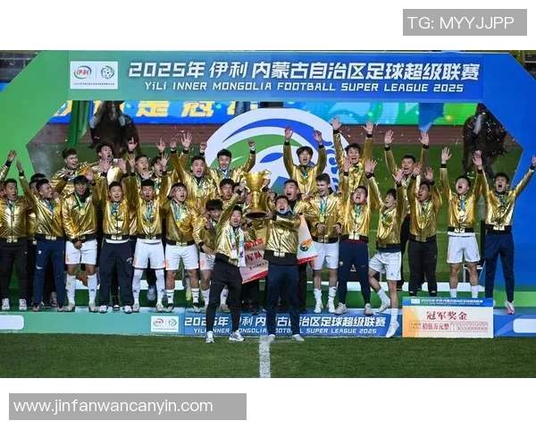 蓝万足球传奇之路与荣耀时刻全面解读球迷心中不灭的绿茵偶像